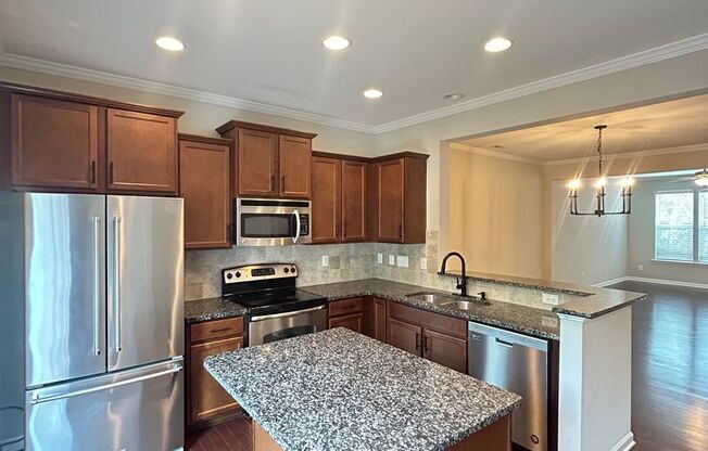 Stunning 3 bedroom Townhouse!