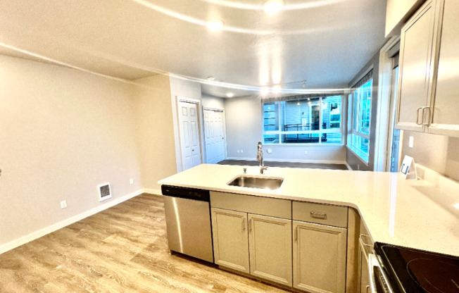 2330 YAKIMA CT