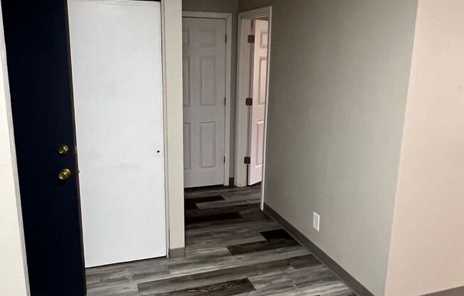 1 bed, 1 bath, 552 sqft, $775, Unit DB1-2