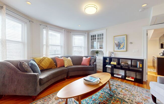 RENOVATED 4 bed 2 bath in Cambridge....