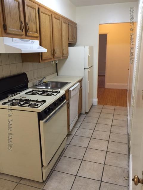 1359 Commonwealth Ave