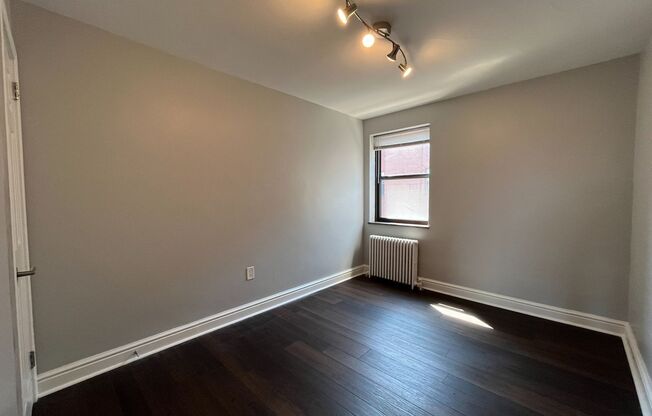 3 beds, 1 bath, 1,000 sqft, $2,190, Unit 6236 Fifth Ave. #306C