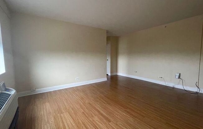 1 bed, 1 bath, 506 sqft, $975