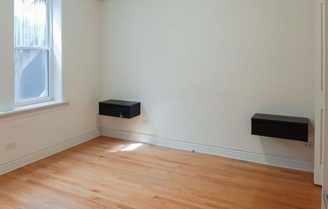 1 bed, 1 bath, 783 sqft, $2,350, Unit 4867-2E