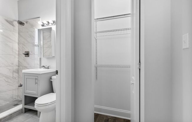 Studio, 1 bath, 375 sqft, $1,395, Unit 409