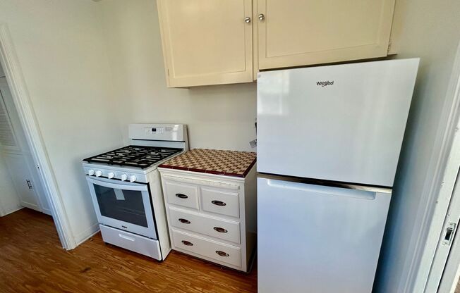 1 bed, 1 bath, 600 sqft, $2,100, Unit 4177