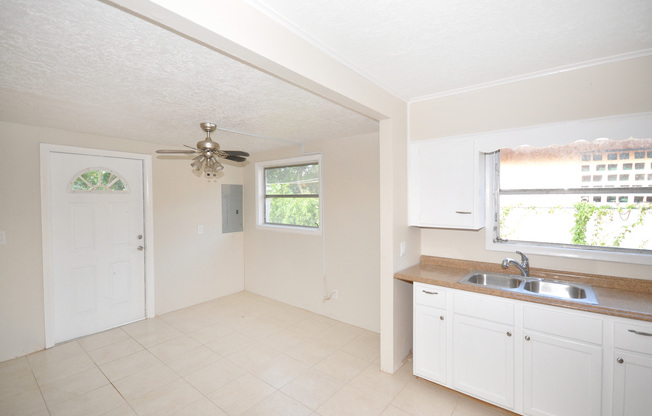 3 beds, 1 bath, $2,195