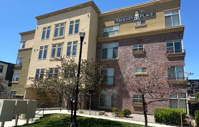 GORGEOUS Downtown Unit!!!