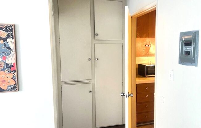 1 bed, 1 bath, 540 sqft, $2,017, Unit 6