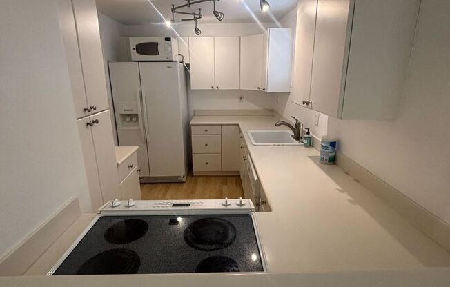 Live in the Heart of South Beach – Spacious 2 Bed, 2 Bath Apartment