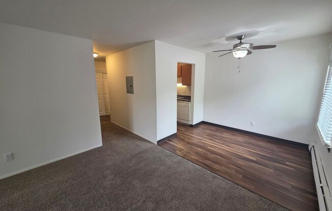 2 beds, 2 baths, 960 sqft, $1,325, Unit 21 - 101