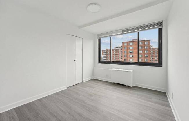 A Spacious Room With City View Window at Ashlawn at Southern Towers, Alexandria, 22311