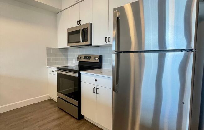 Studio, 1 bath, 346 sqft, $1,650, Unit 410-205