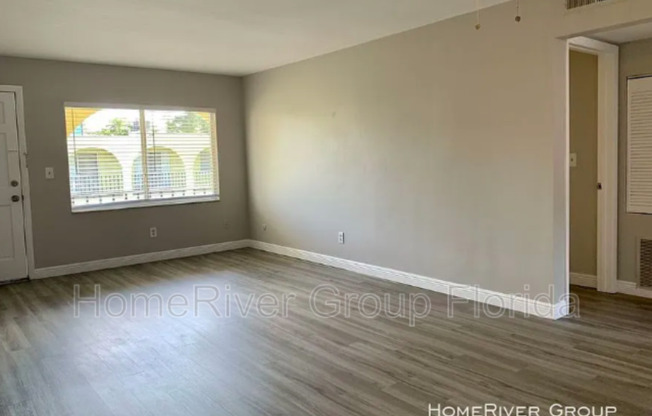 3206 West Azeele Street #107
