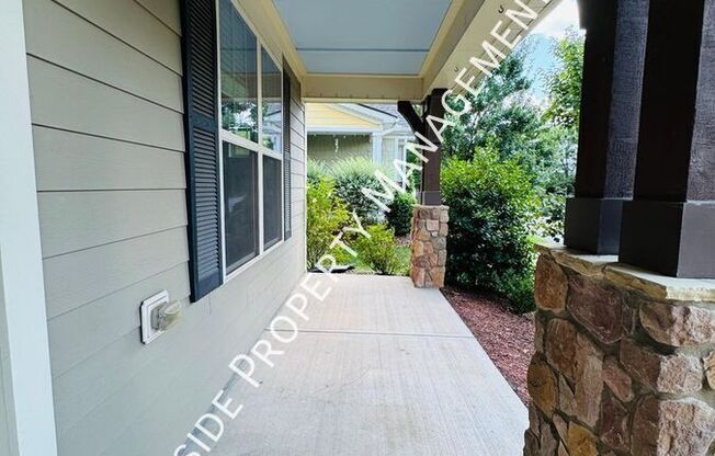1129 PEMBERLY AVE
