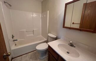 3 beds, 2 baths, $1,500