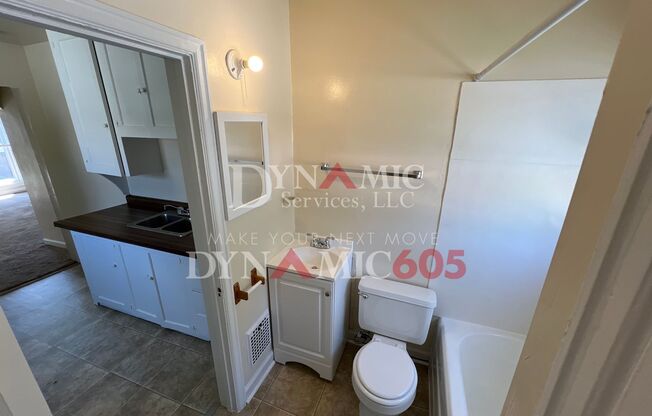 219 S Duluth Ave