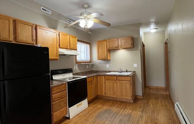 1 bed, 1 bath, 650 sqft, $1,295, Unit Unit 5