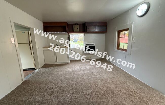 1 bed, 1 bath, 288 sqft, $550, Unit B