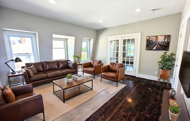 31 OBERLIN ST