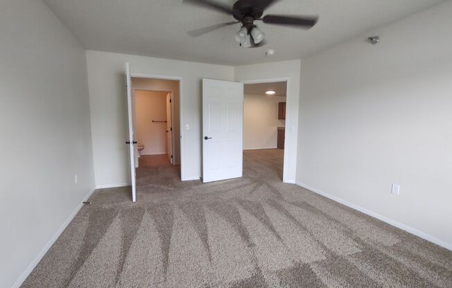 2 beds, 2 baths, $1,325, Unit B-202