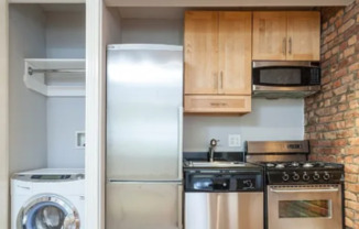 E. Village/ e.5th St/ Ave A/ Modern 1Bed/No Fee