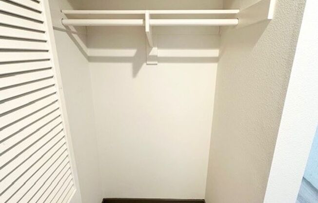 1 bed, 1 bath, 587 sqft, $3,095, Unit 719