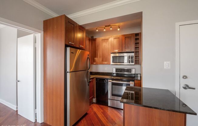 1 bed, 1 bath, $1,650, Unit 307