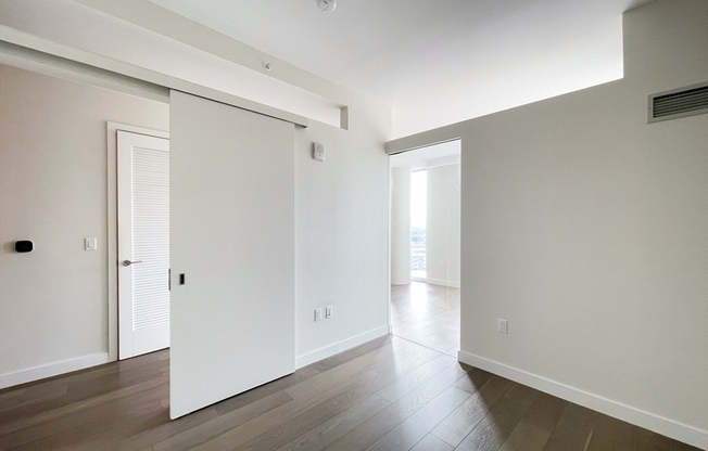 1 bed, 1 bath, 612 sqft, $4,375, Unit 20G