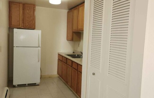 1 bed, 1 bath, 615 sqft, $875, Unit 383G-05