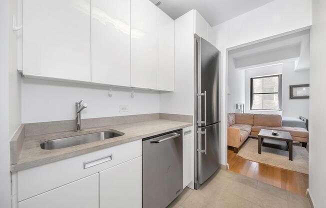 Studio, 1 bath, 499 sqft, $3,500, Unit 711
