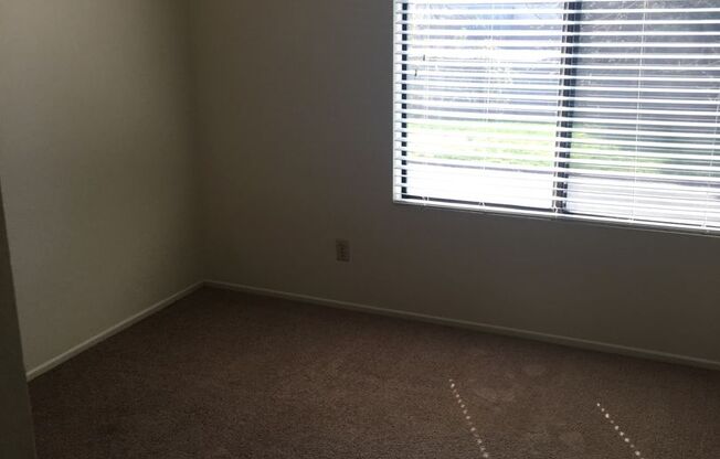 2 beds, 1 bath, 875 sqft, $1,545, Unit 485-206