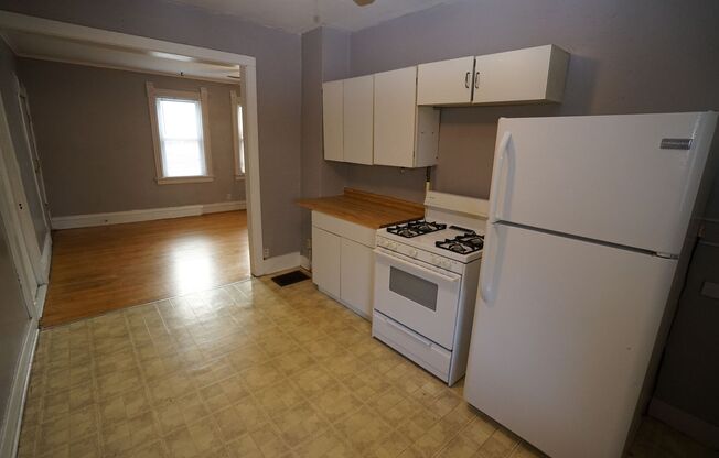 1 bed, 1 bath, $1,000, Unit 542D #1