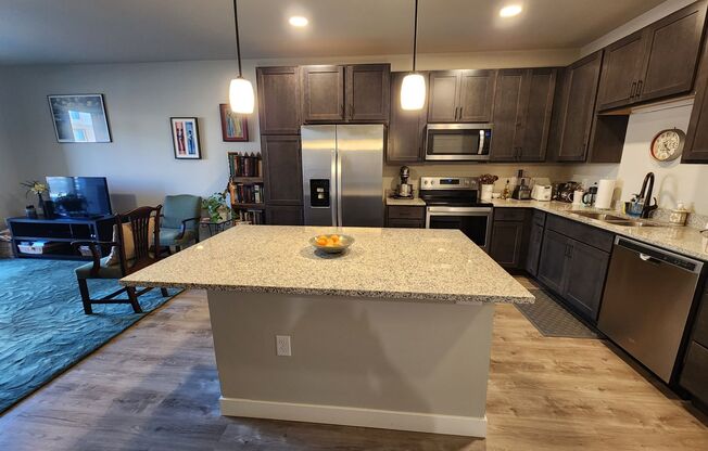 1 bed, 1 bath, 785 sqft, $1,495, Unit 124-115