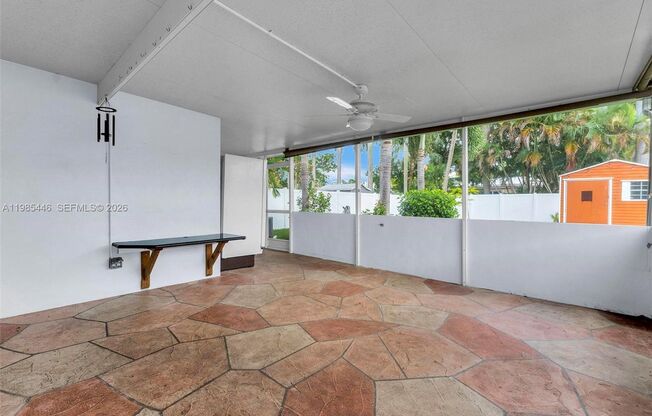 211 SE 1ST TER DANIA, FL 33004