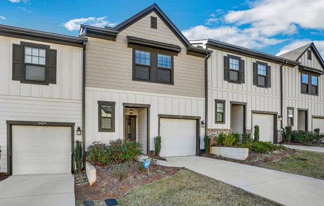 Spacious Townhome Minutes from Midtown Atlanta!