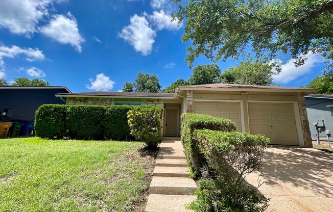 CENTRAL LOCATION - READY FOR MOVE IN