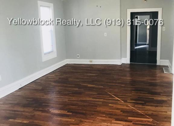 1847 S 8 ST