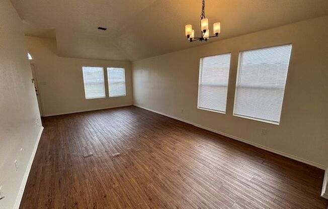 Very Nice Home in Arlington