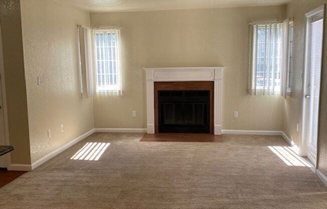 2 beds, 2 baths, 900 sqft, $2,015, Unit 156