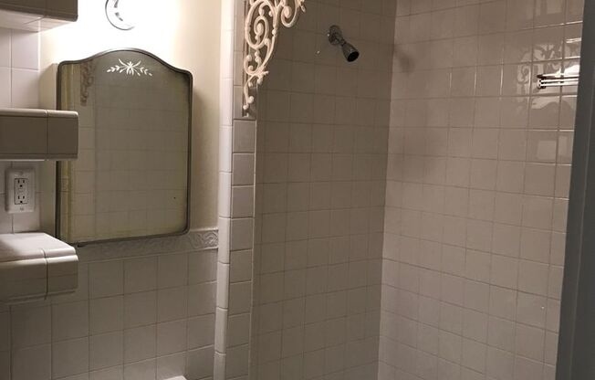 24 East Madison Street - 4162