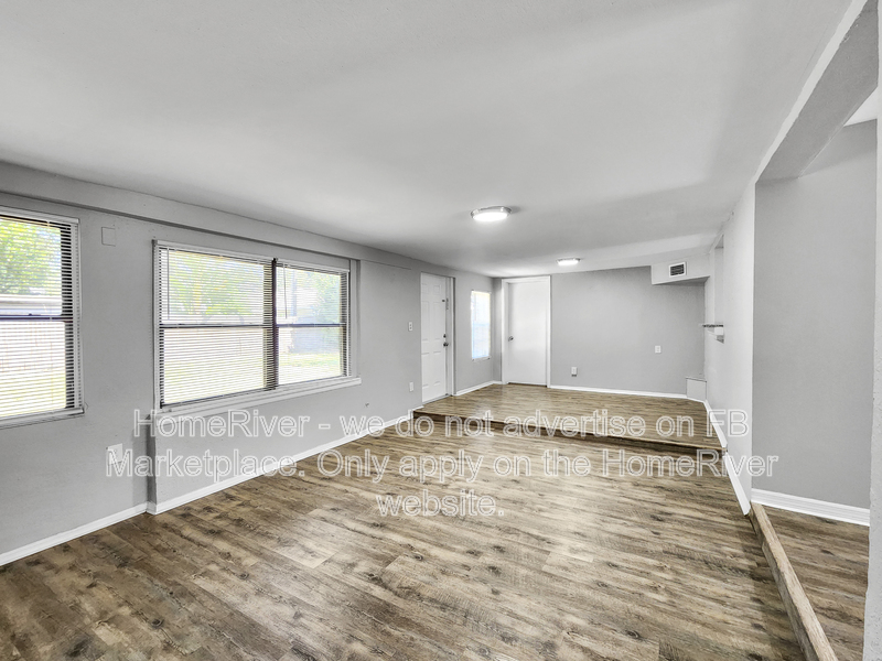 2120 CATALINA DR