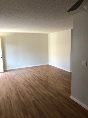 2 beds, 2 baths, 800 sqft, $1,925, Unit 14