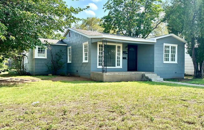 Cozy Three Bedroom Just In Time For Fall!