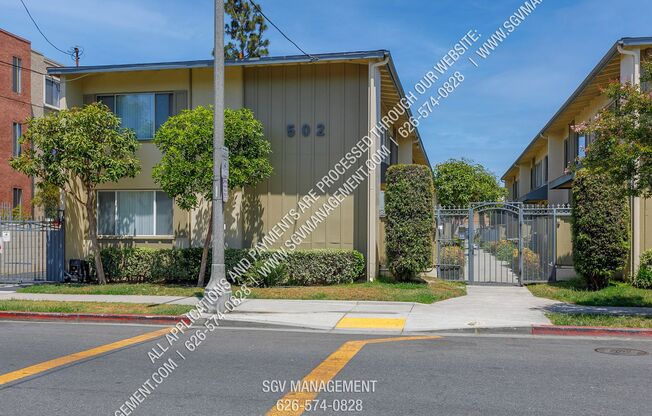 Orange Point Apartments, 500-502 Orange Ave