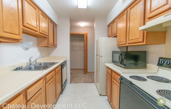 Chateau LaFleur 1025 N 63rd Street