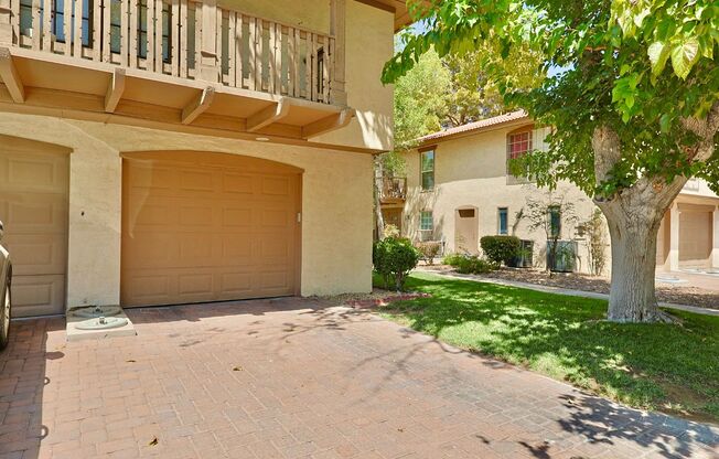Beautiful Condo in Las Vegas Country Club!
