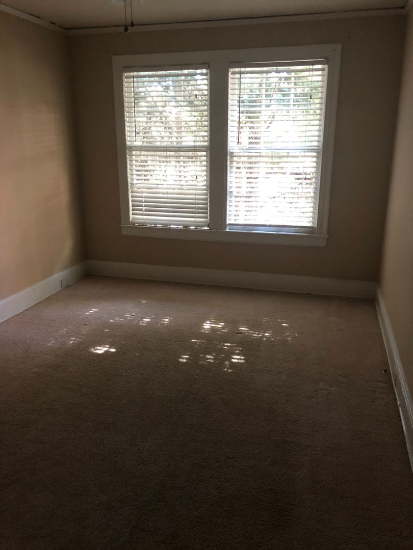 2 Bedroom 1 Bathroom Duplex