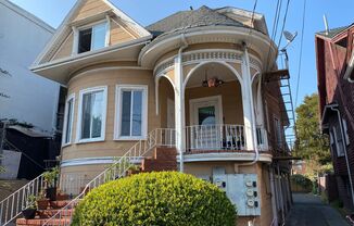 480 37th Street