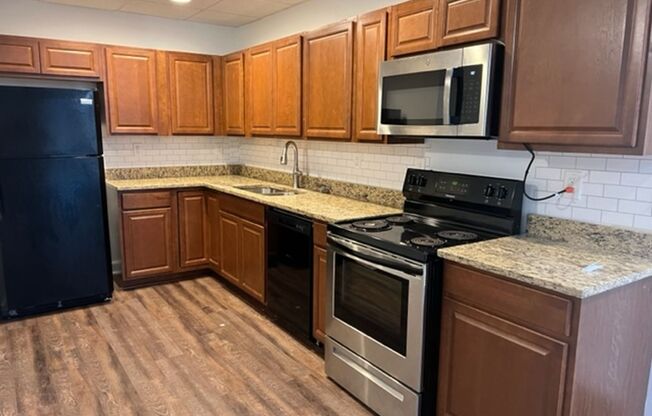 1 bed, 1 bath, $1,700